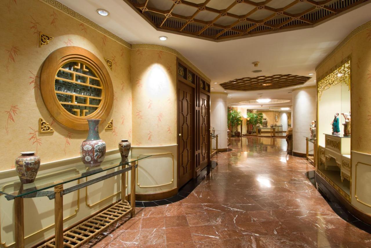 Montien Riverside Hotel Μπανγκόκ Εξωτερικό φωτογραφία The lobby of the hotel