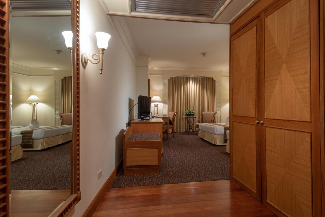 Montien Riverside Hotel Μπανγκόκ Εξωτερικό φωτογραφία A room at the hotel
